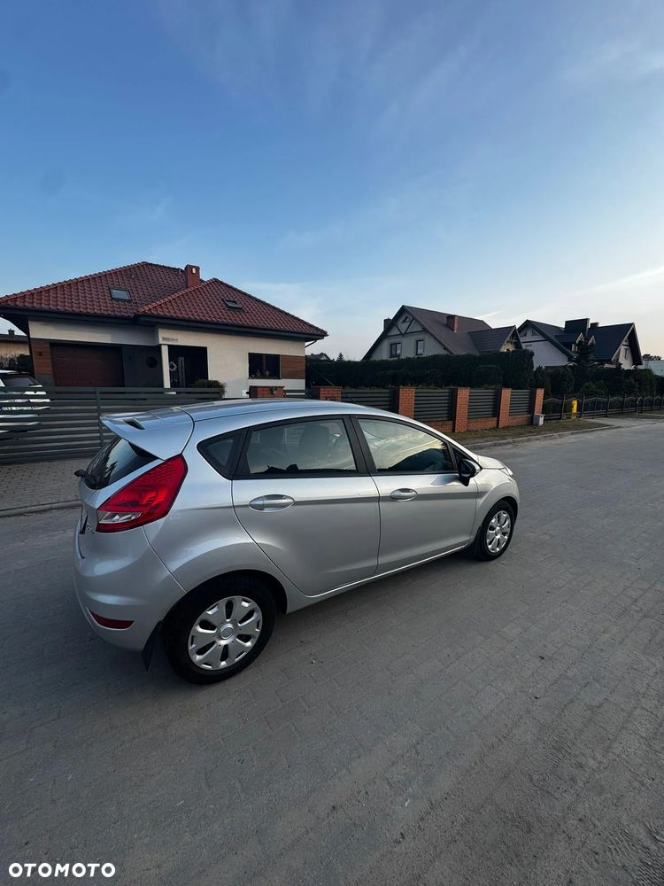 Ford Fiesta 1.25 Silver X (Ambiente) - 10