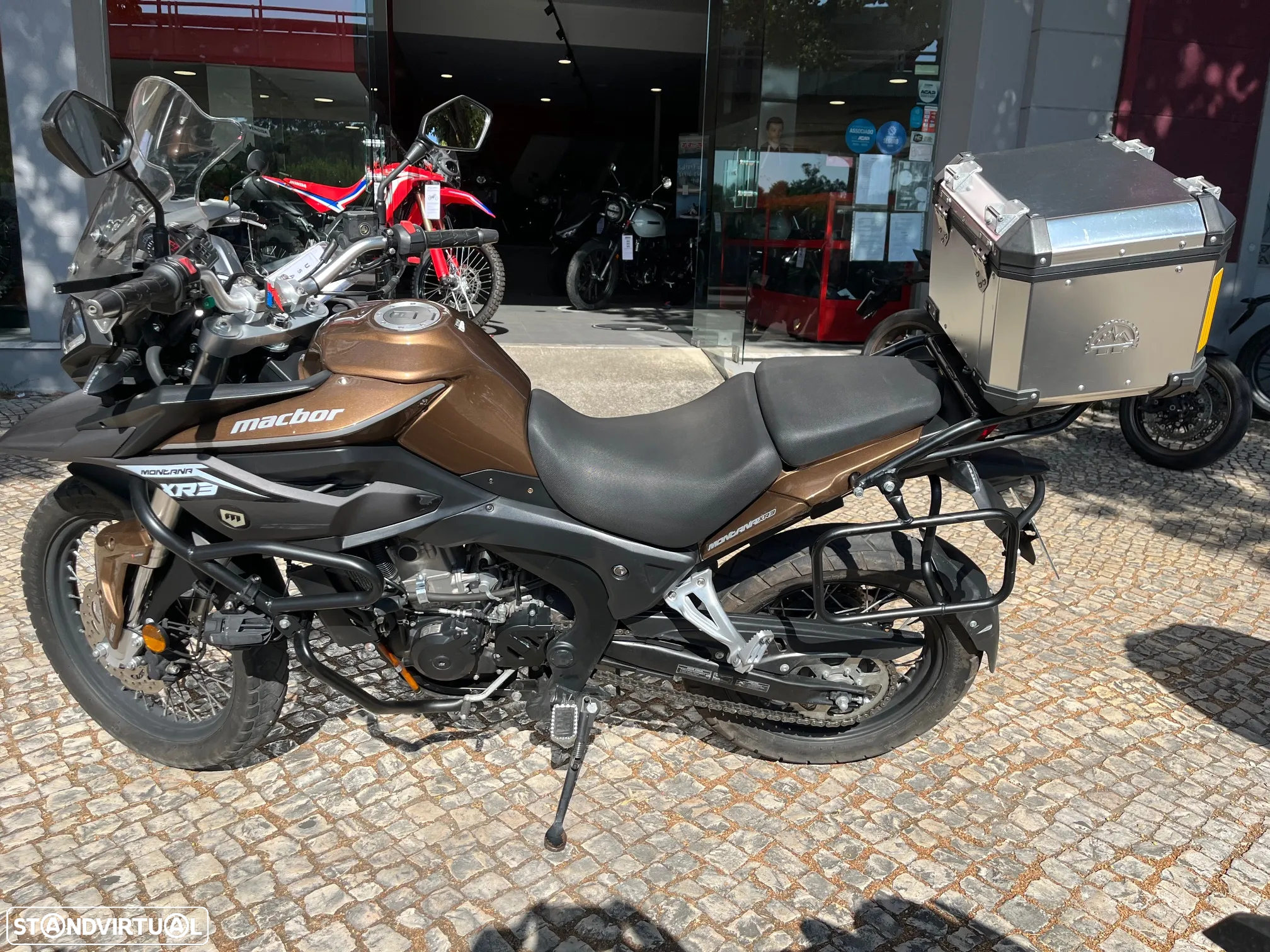 Macbor Montana XR3 250 - 3
