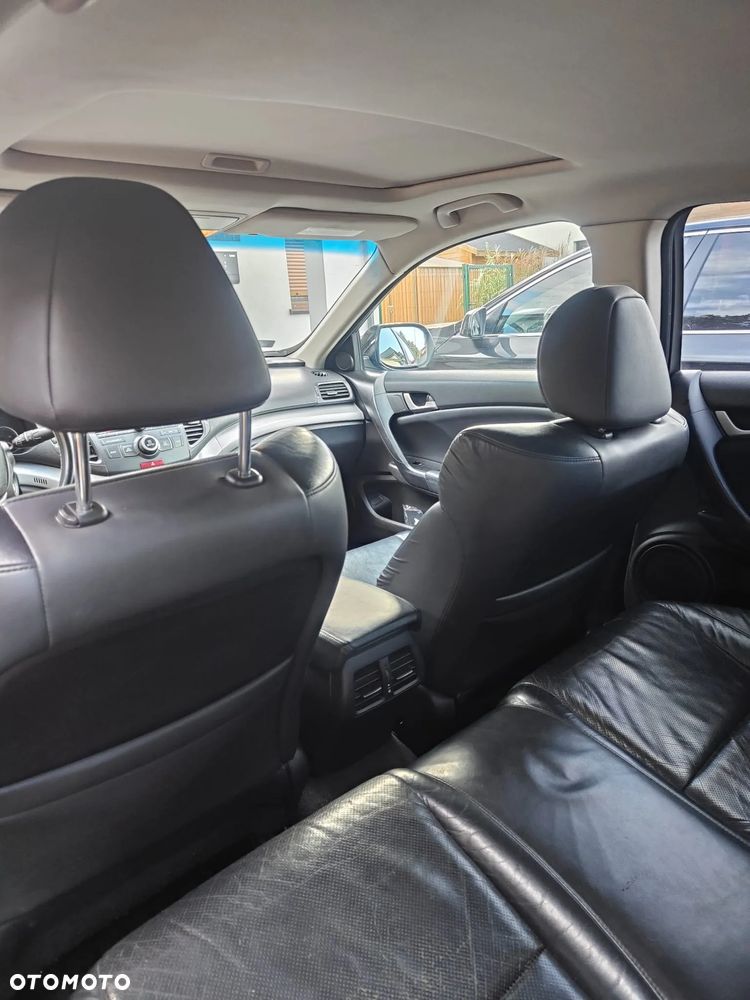 Honda Accord 2.0 Executive - 18