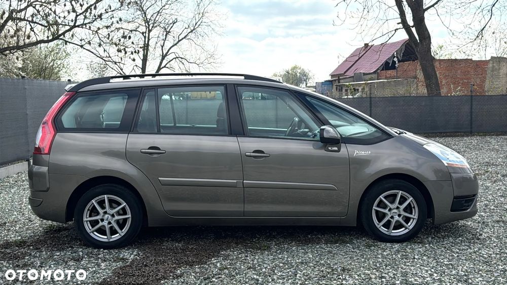 Citroën C4 Grand Picasso 1.8 16V Advance - 9