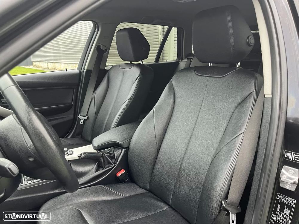 BMW 320 d Touring Line Sport - 25