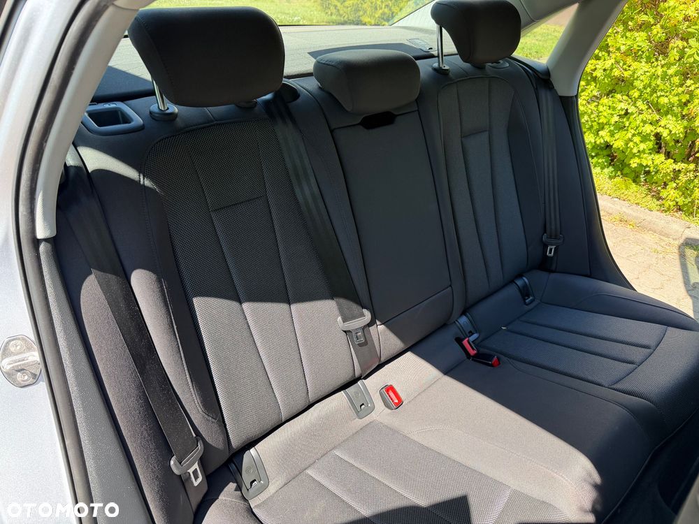 Audi A4 Limousine 2.0 TDI S tronic - 34