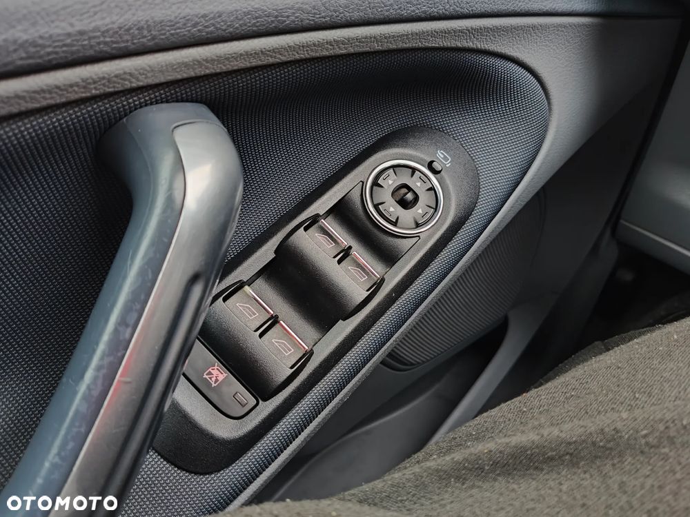 Ford Galaxy 2.0 TDCi Ghia - 24