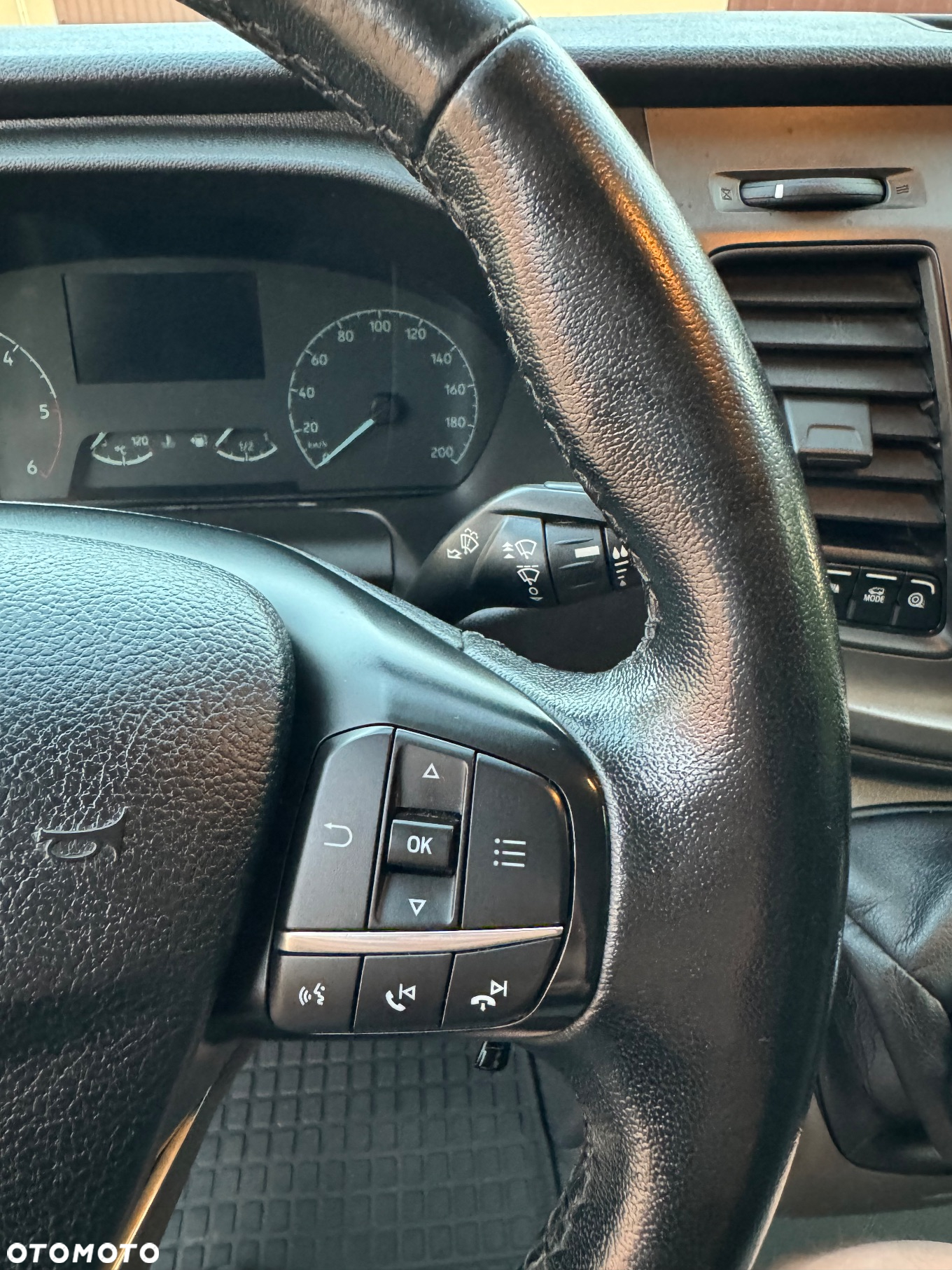 Ford Transit - 6