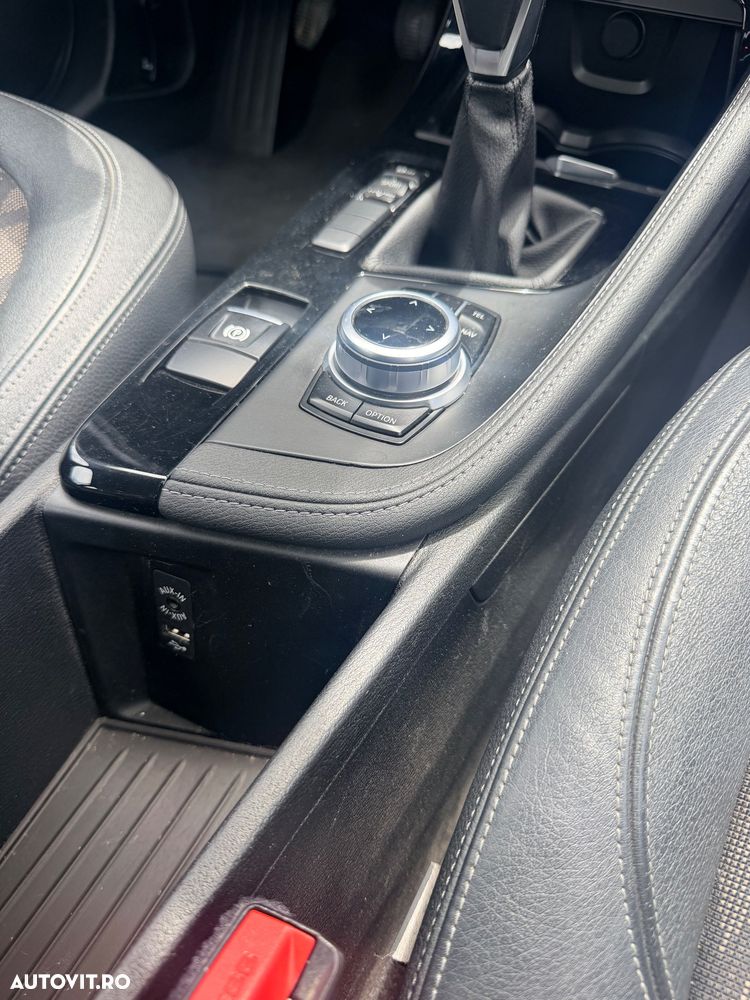 BMW X1 sDrive16d xLine - 25