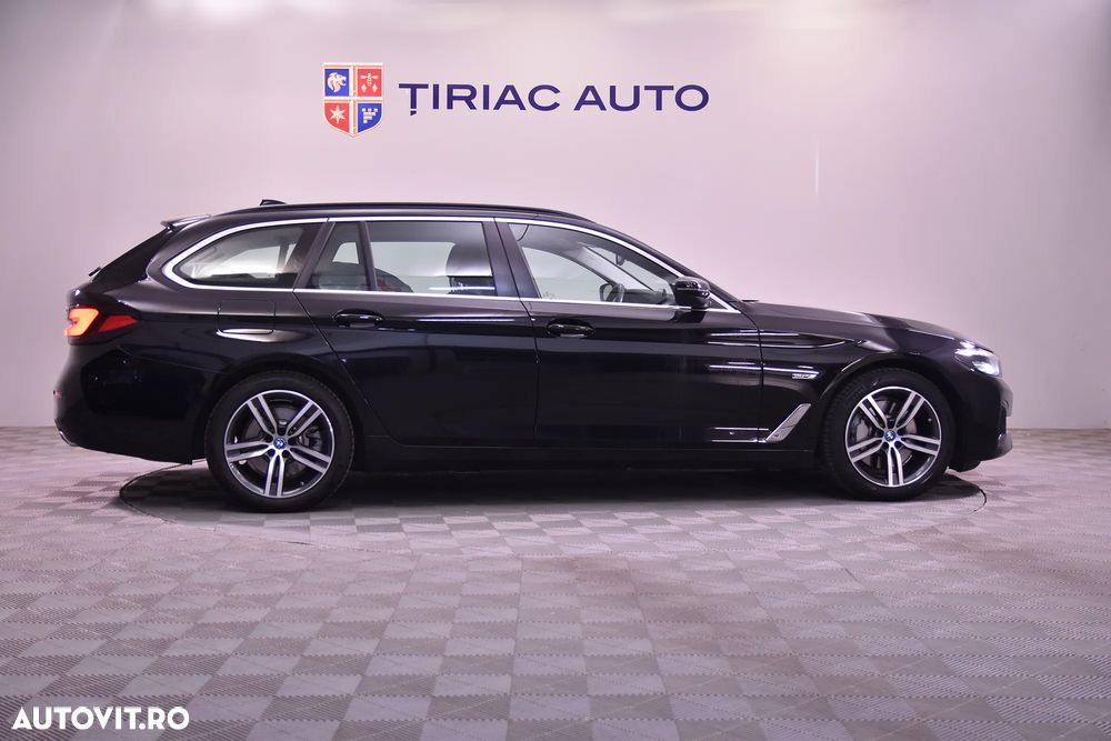 BMW Seria 5 530e xDrive Touring Aut. - 6