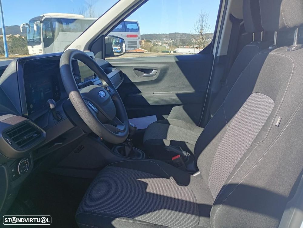 Ford Transit Courier - 8