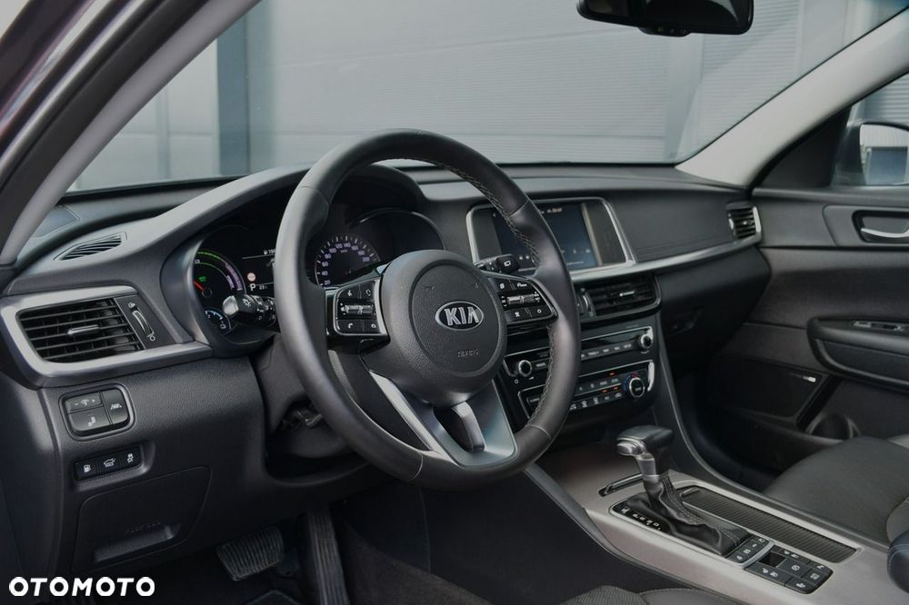 Kia Optima Plug-in Hybrid - 13
