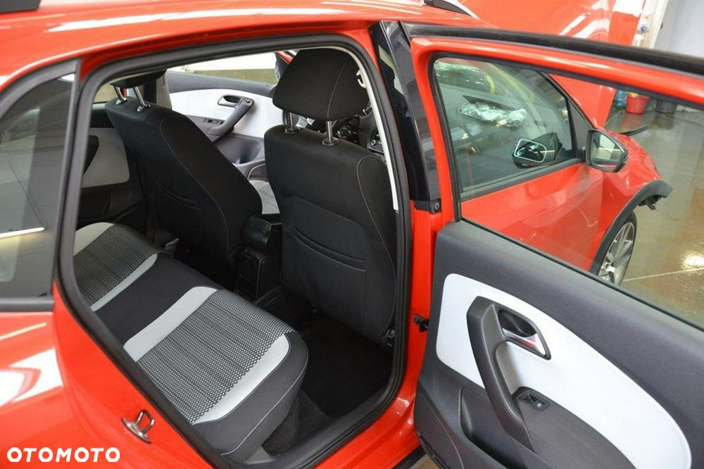 Volkswagen Polo - 23