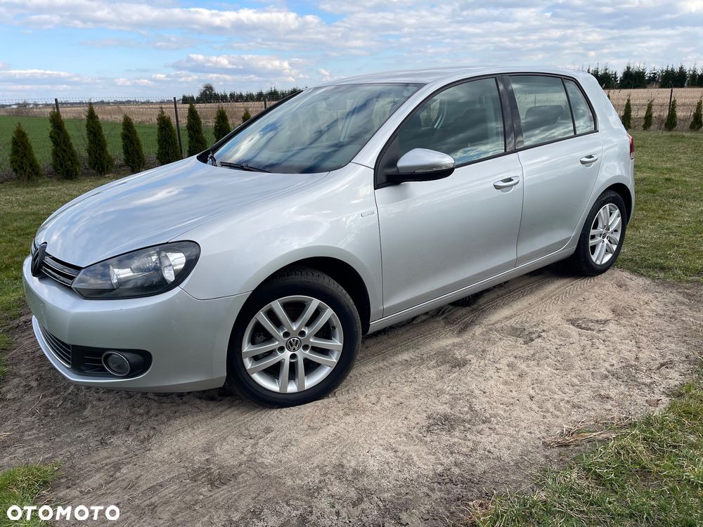 Volkswagen Golf 2.0 TDI DPF Highline - 1