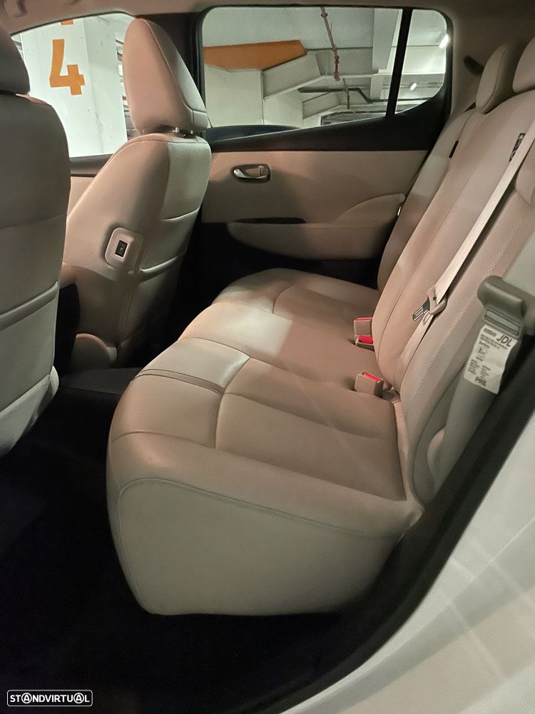 Nissan Leaf Tekna Two Tone+ProPilot Park - 15