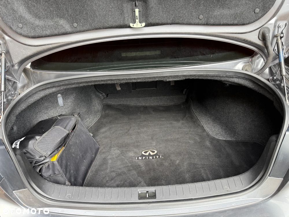 Infiniti Q50 Q50S 3.0t Sport - 11