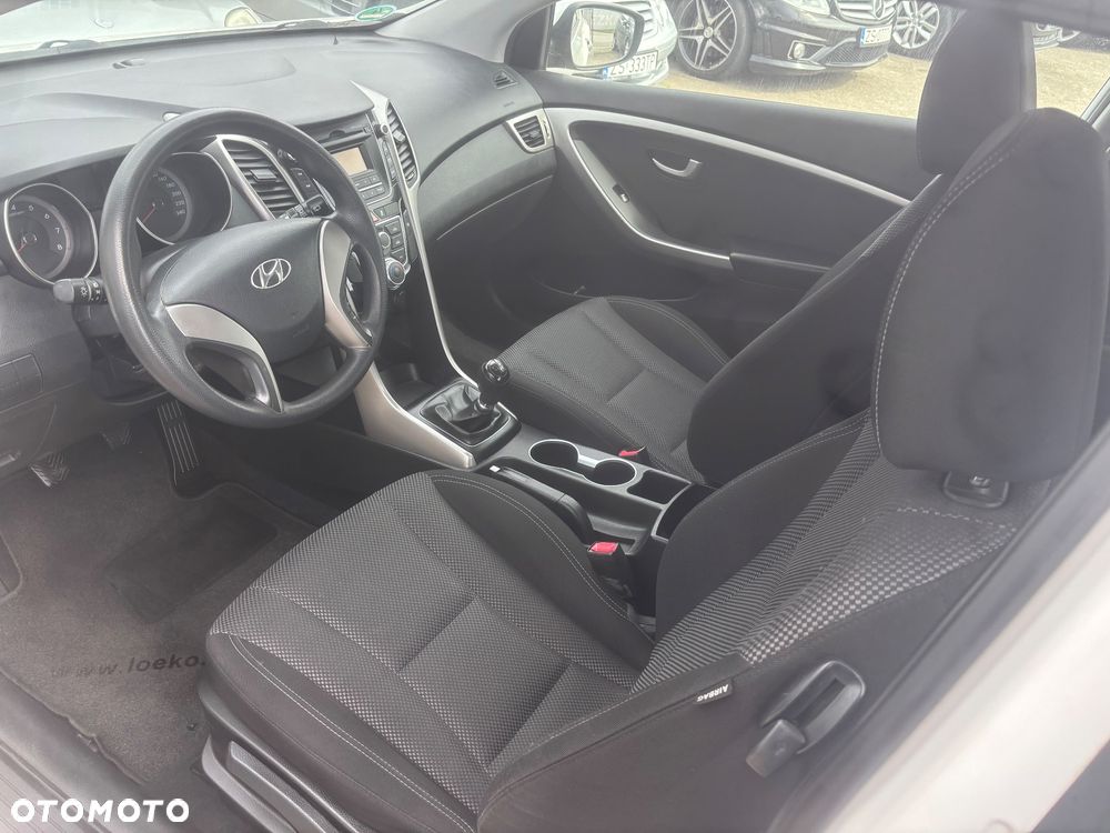 Hyundai i30 1.4 Classic + - 23