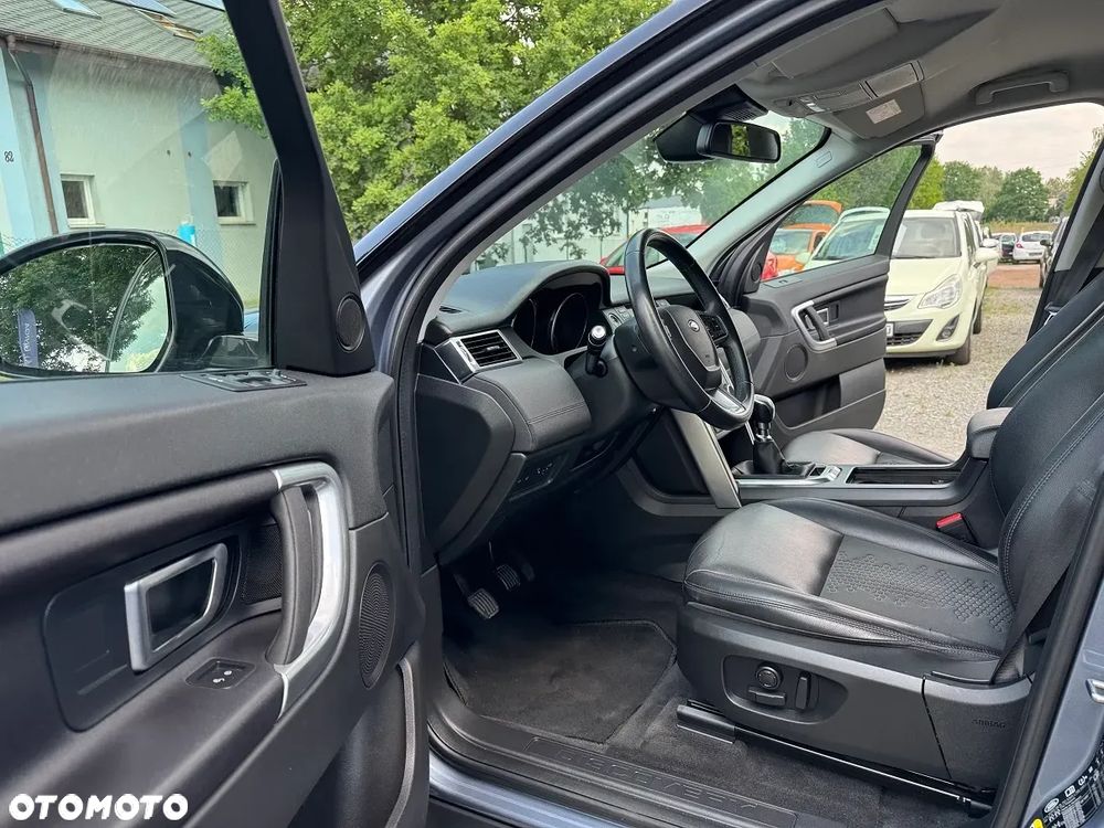 Land Rover Discovery Sport - 22