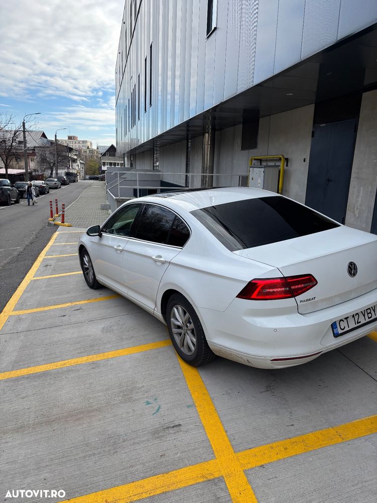 Volkswagen Passat 2.0 TDI DSG Highline - 4