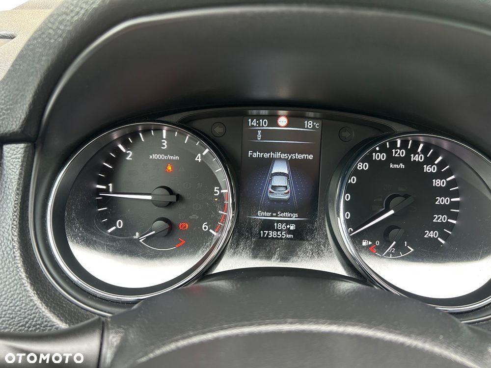 Nissan Qashqai 1.6 dCi 360 S&S - 11