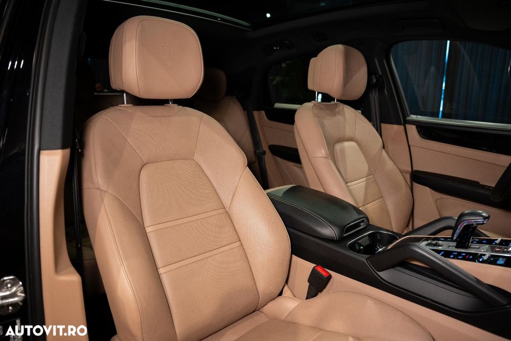 Porsche Cayenne Coupe - 33