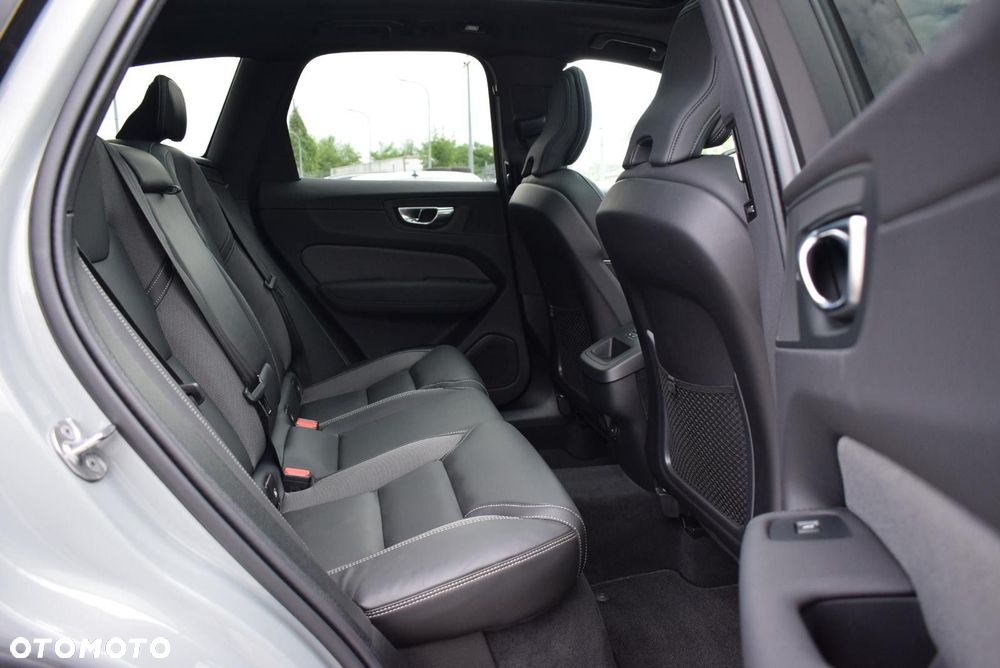 Volvo XC 60 - 25