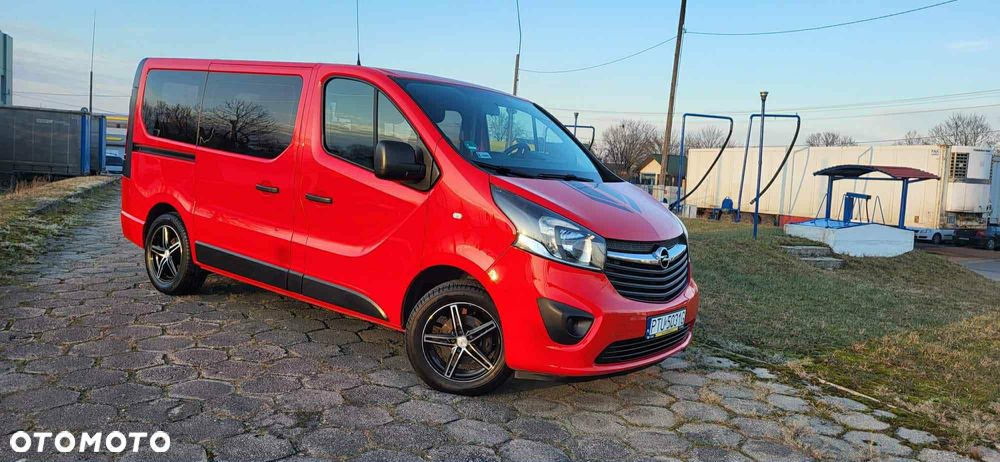 Opel Vivaro - 1