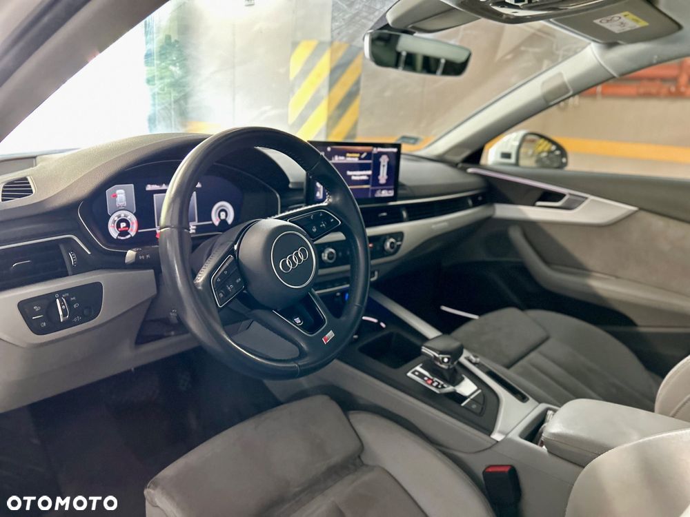 Audi A4 Avant 40 TDI quattro S tronic S line - 11