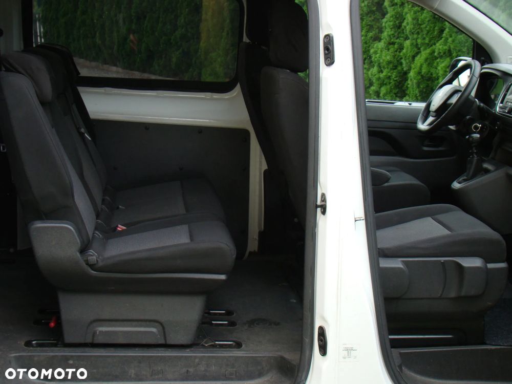 Peugeot Traveller - 26