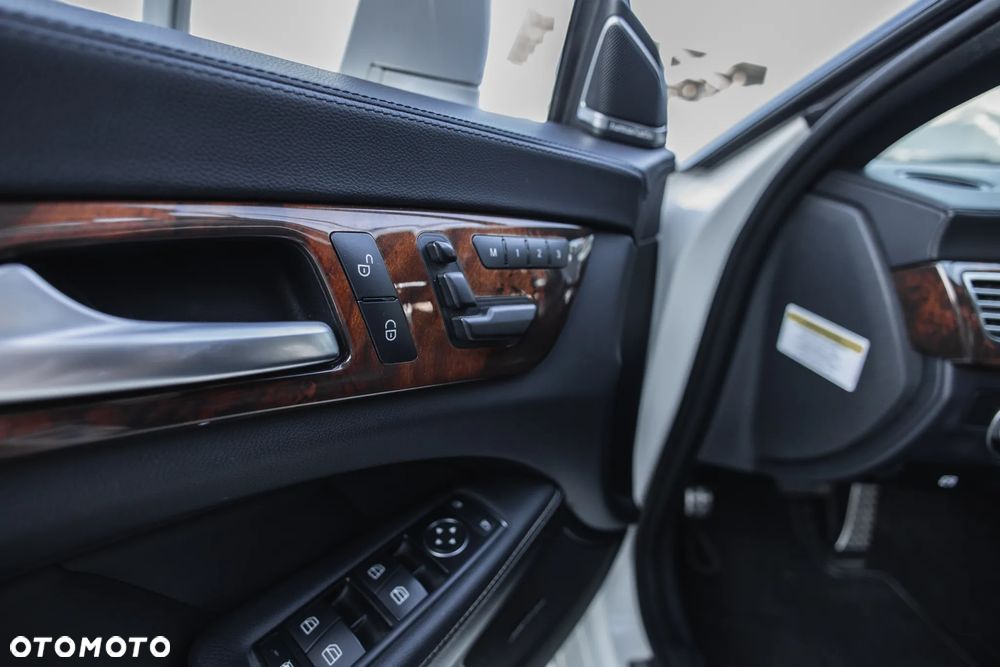 Mercedes-Benz CLS - 27