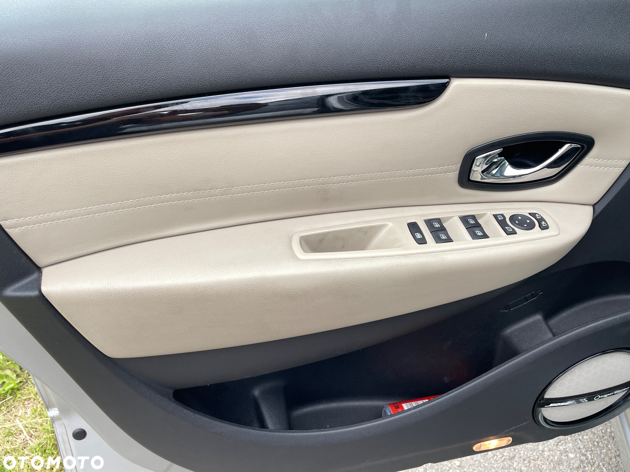 Renault Grand Scenic ENERGY TCe 130 S&S Bose Edition - 34