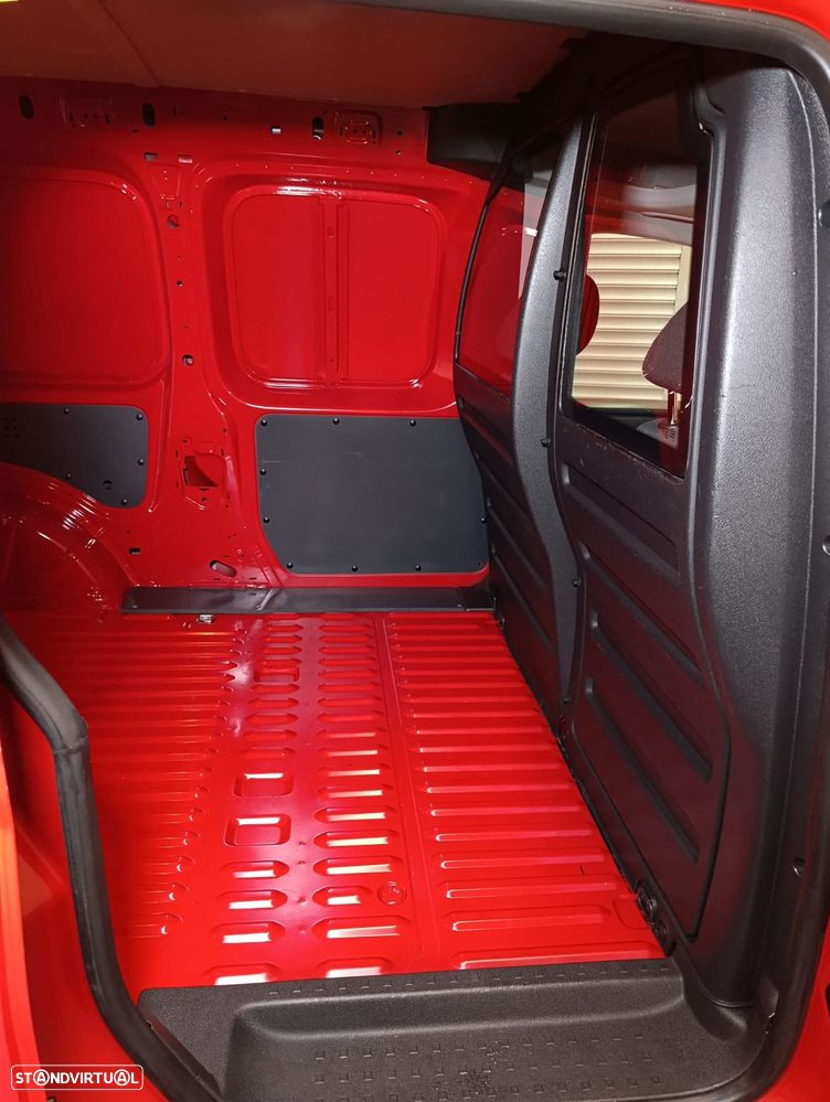 VW Caddy Maxi 2.0 TDi 102cv - 14