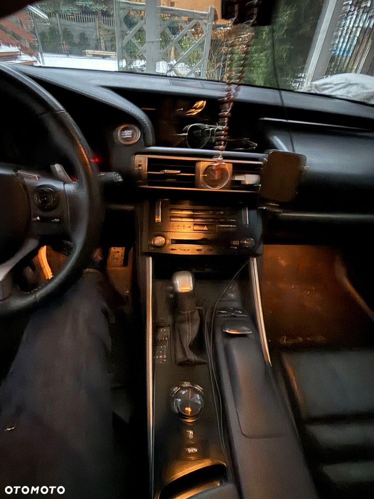 Lexus IS 250 F Sport - 6