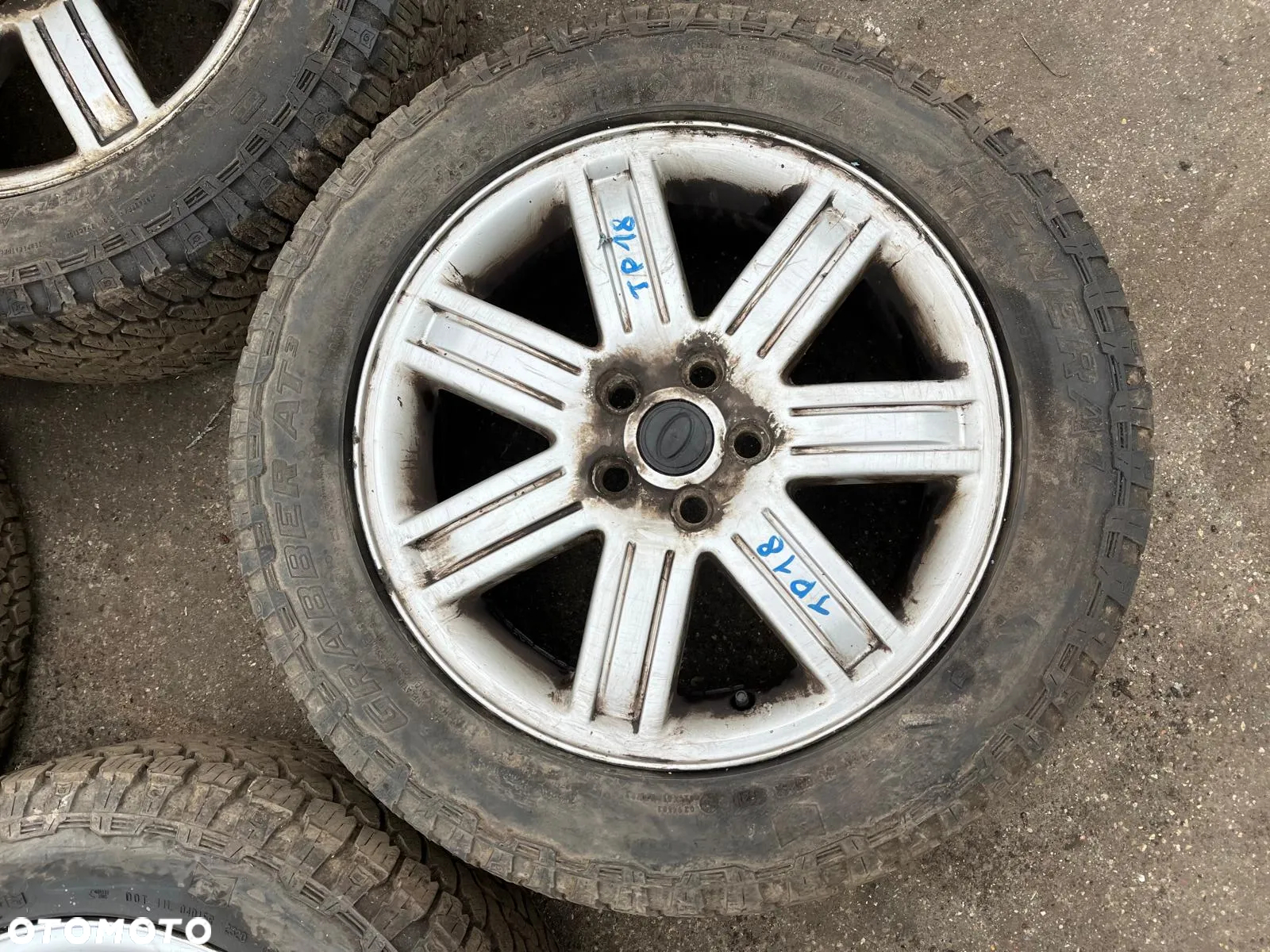 Alufelgi 19 cali RRC502640 z oponami GENERAL GRABBER AT3 255/55 R19 Range Rover 3 III LM L322 - 4