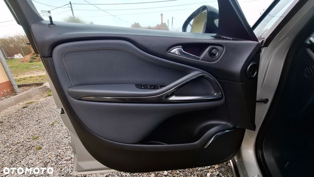 Opel Zafira 1.9 CDTI Catch me now - 19