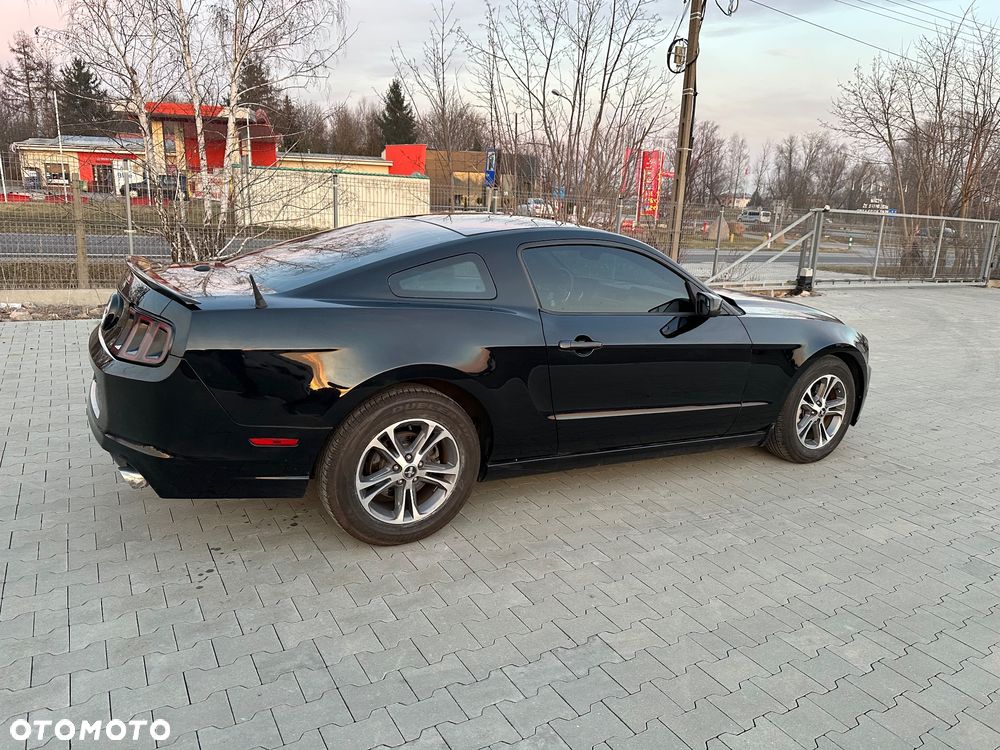 Ford Mustang 3.7 V6 Premium - 15