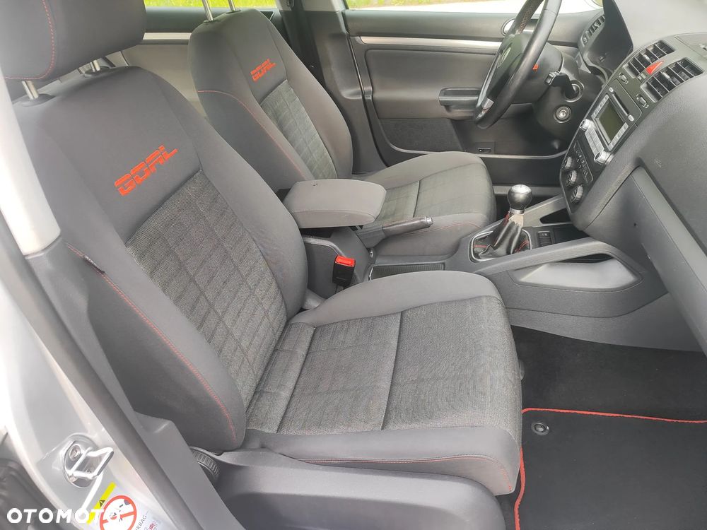 Volkswagen Golf 1.6 Goal - 37