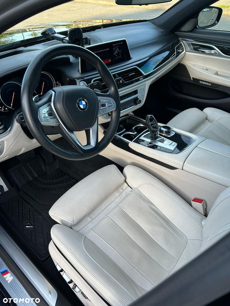 BMW Seria 7 740Li - 11