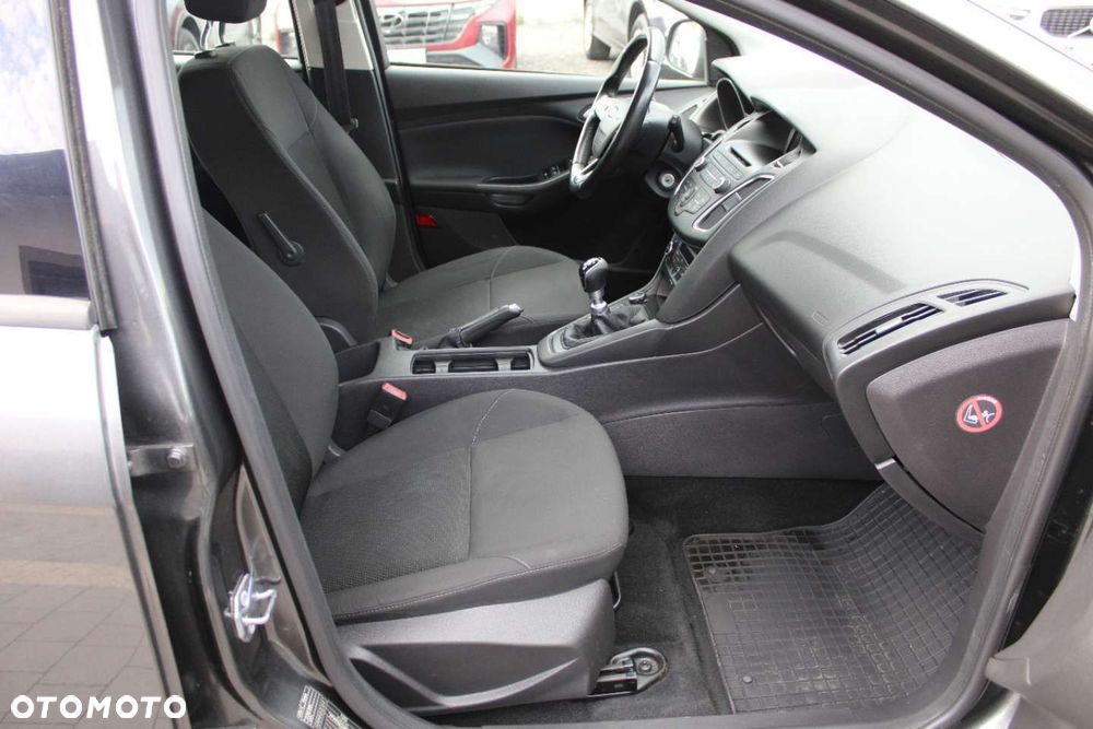 Ford Focus - 22
