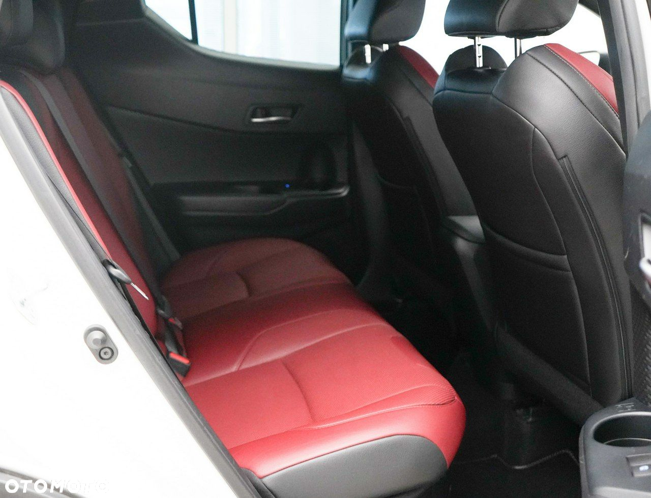 Toyota C-HR - 23