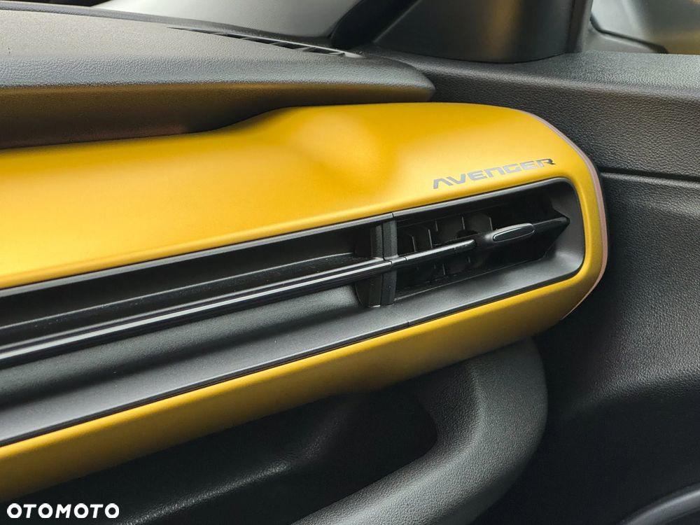 Jeep Avenger 1.2 GSE T3 Summit FWD - 18