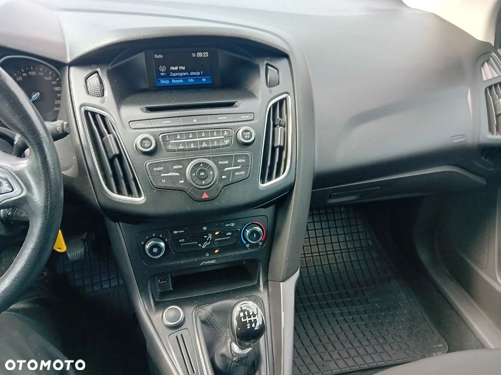 Ford Focus - 17