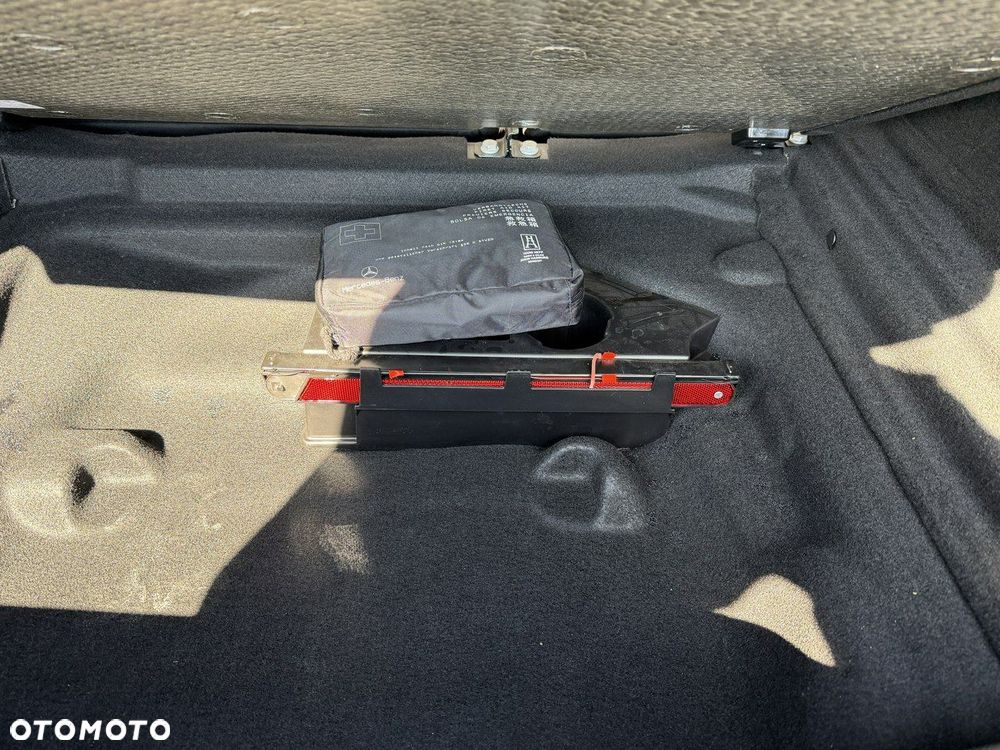 Mercedes-Benz GLA 200 7G-DCT Style - 37