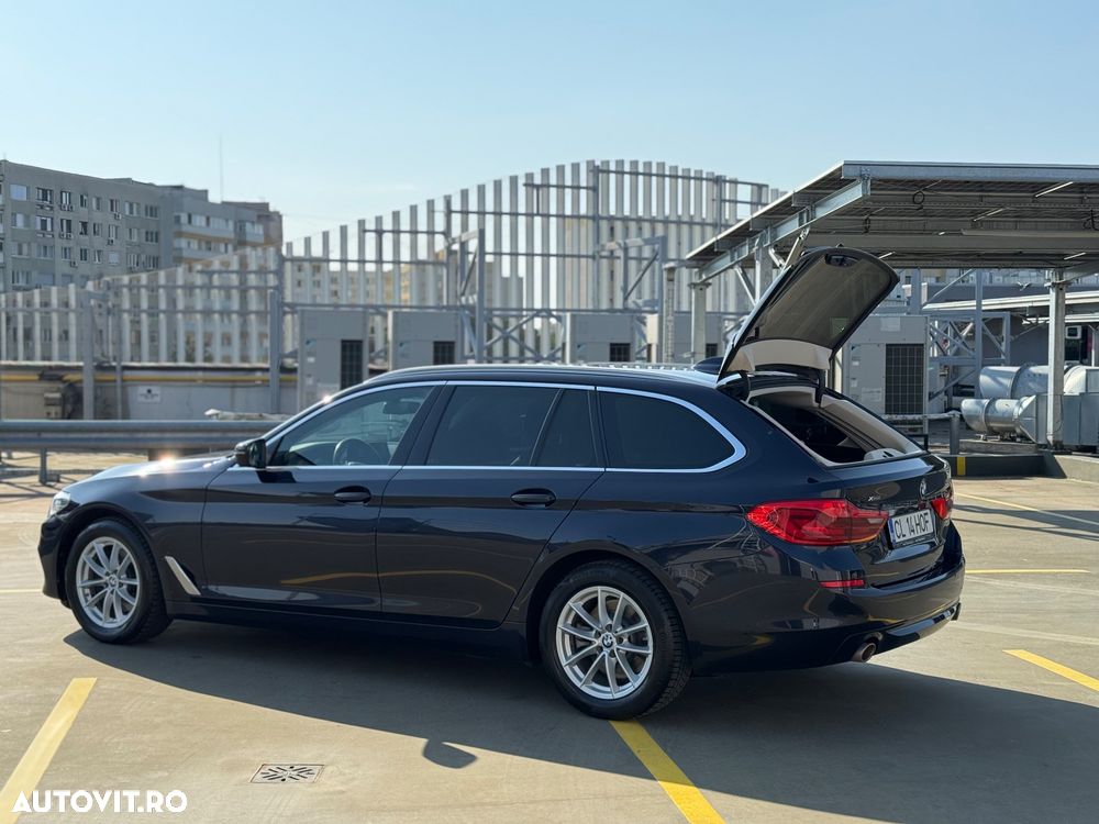 BMW Seria 5 520d xDrive AT - 12