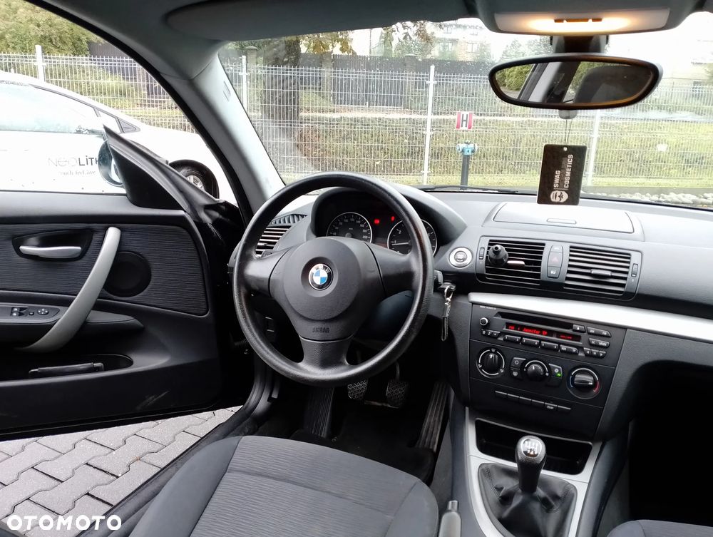 BMW Seria 1 116i - 9