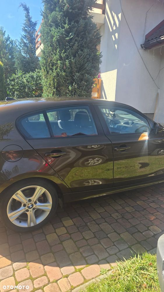 BMW Seria 1 116i - 8