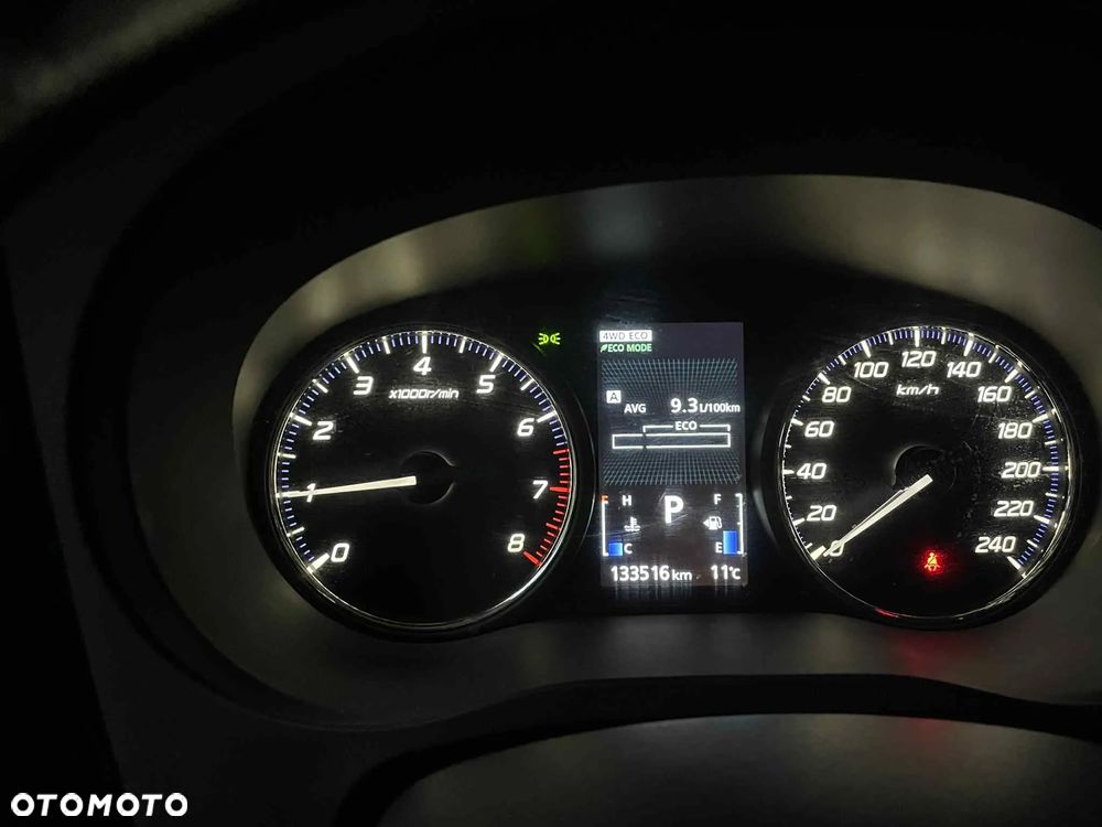 Mitsubishi Outlander 2.0 Instyle Navi 4WD CVT - 21