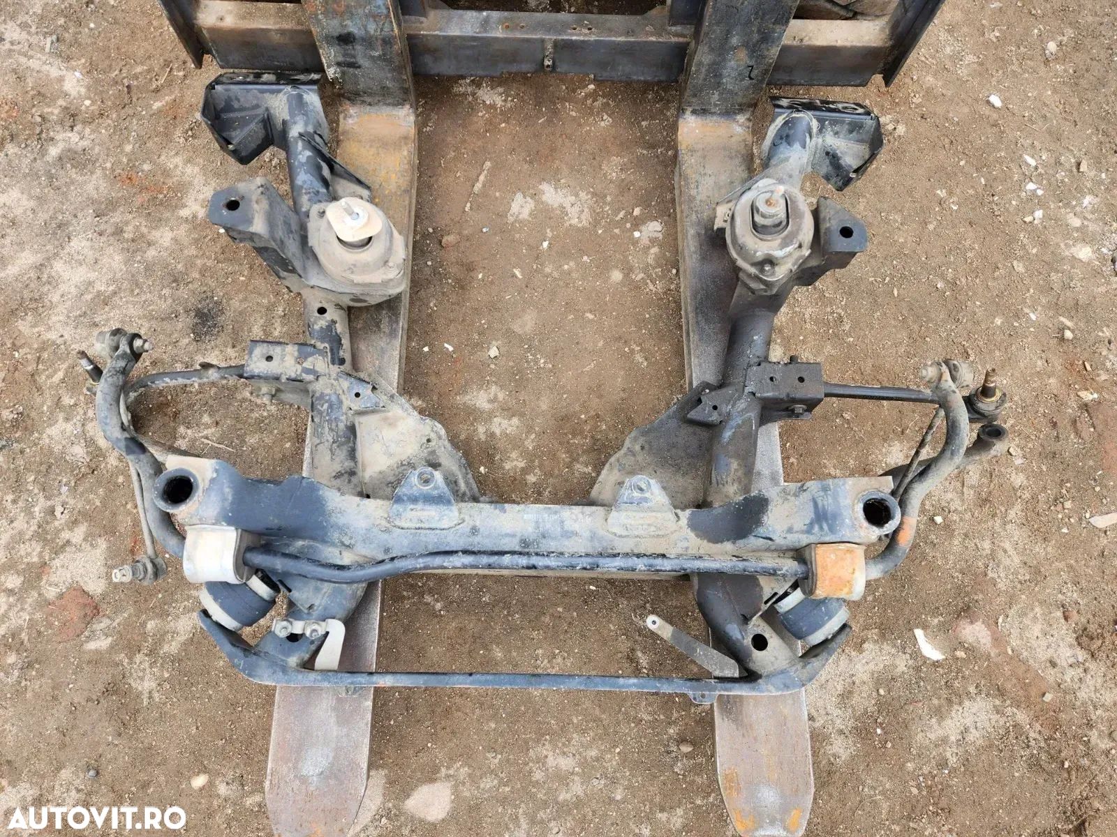 Jug Cadru Motor Bmw X3 E83 Intact Fara Accident Jug Motor Bmw - Dezmembrari Arad - 1