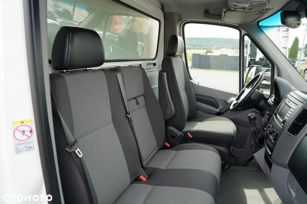 Volkswagen CRAFTER / KONTENER / 2017 ROK / BLIŹNIAK / 3 MIEJSCA / SPROWADZONY / PO KONTRAKCIE SERWISOWYM - 31