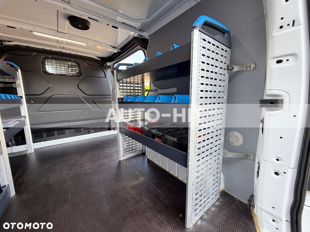Ford Transit - 22
