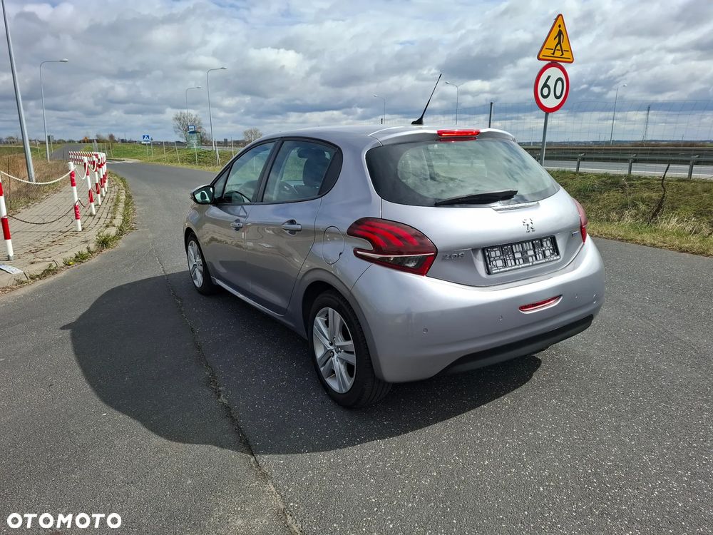 Peugeot 208 e-HDi 92 Stop&Start Active - 10