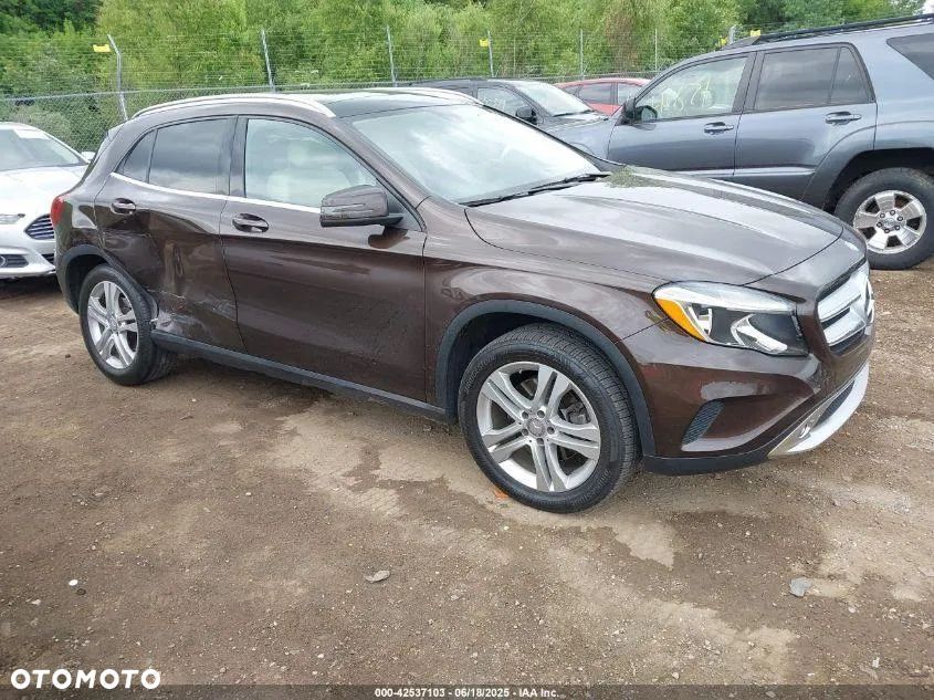 Mercedes-Benz GLA 250 4-Matic - 9