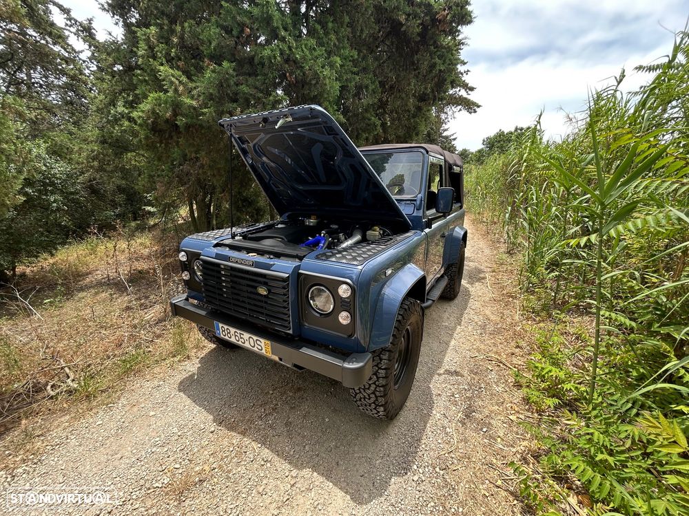 Land Rover Defender 90 2.5 Td5 Soft Top - 30