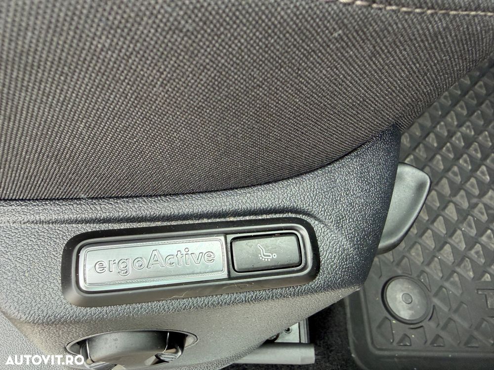 Volkswagen Tiguan 2.0 TDI 4Mot DSG Elegance - 11